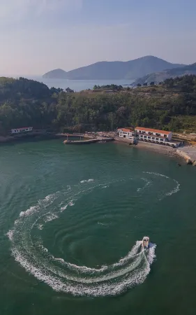 Qingdao Laoshan Yue Matchic Resort · TaoHuaWu Отели рядом с достопримечательностью «Laoshan Taiqing Palace»