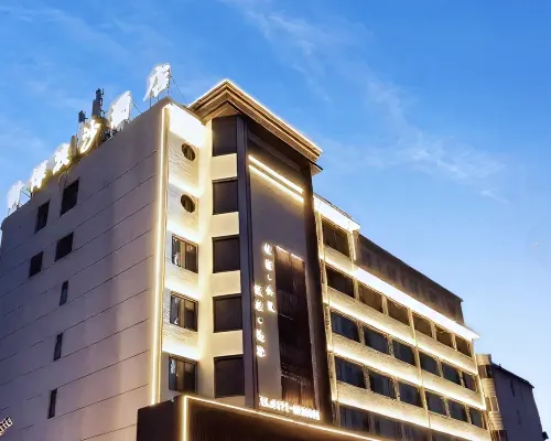 โรงแรม นิว โบลางชา สาขา ดีแอล ฟัต ตงไหล โรงแรมในซินเซียง