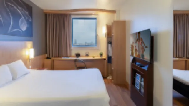 Ibis Barcelona Meridiana Hotels in Barcelonès