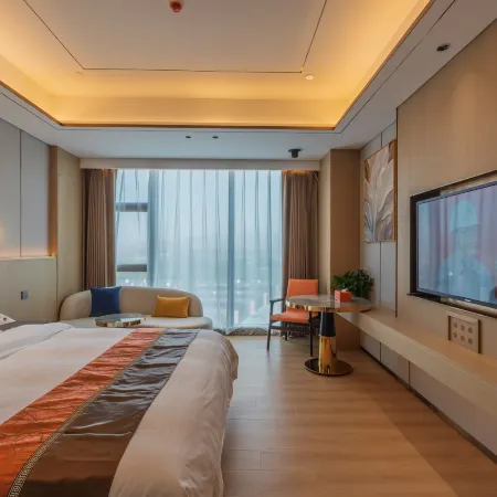 Baiyin Chunmao Wenhua Hotel (Pingchuan Bus Station)