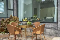 Hongfu Eryuan View Homestay (Dali Haidong) - ติดทะเล