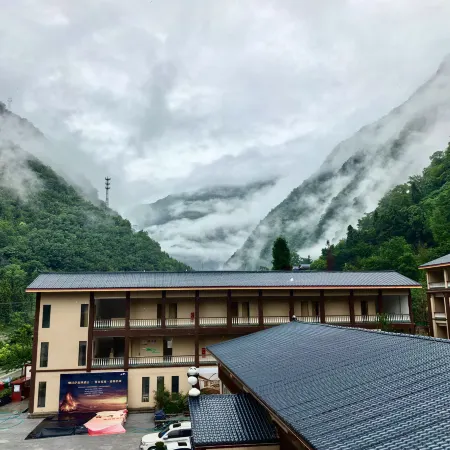 Layisa Forest Hotel