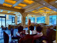 Mountain·Glam Zamba · Mingjing Hidden Luxury Courtyard