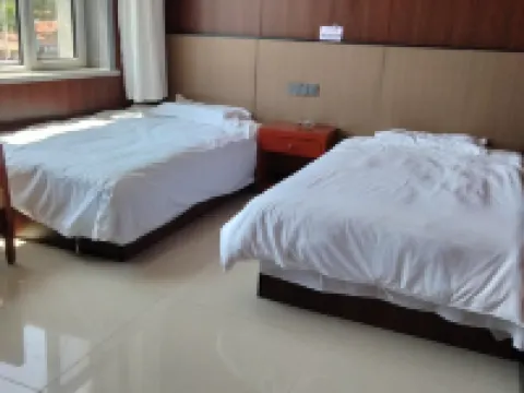 Qinling Hotel Hotels in Taibus Banner