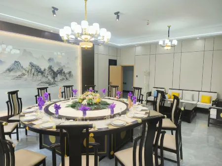 Shandan Danyun Hotel Отели в г. Шаньдань