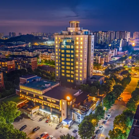 Ziyang Yujian Muzi Hotel (Municipal Government)