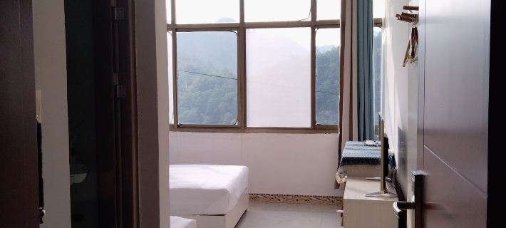 Qingfeng Inn in Kang County Hotels in Kang County