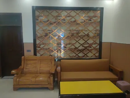 Dushan Hongyong Fashion Hotel Отели рядом с достопримечательностью «Laran Resort Town»