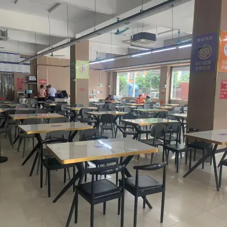 Kang'an Convenient Hotel (Long'an County People's Government Branch)