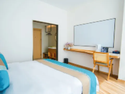 Gangyongqu Boutique Hotel (Xinlong County Middle School Branch) Hotels in Xinlong