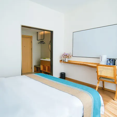 Gangyongqu Boutique Hotel (Xinlong County Middle School Branch)