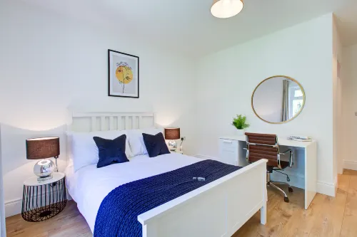 Hybrid Resi - New Malden