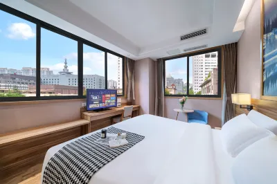 Seaman Hotel (Chongqing Jiazhou Hongqi Hegou Light Rail Station) Hotels in Ranjiaba and Longxi