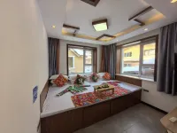 Snowscape Home Hotel (Snow Village Scenic Area Branch)