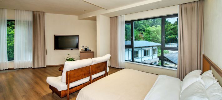 Ya'an Yinqi Guquan Homestay (Zhougong Mountain Tourist Resort) Hotels in Ya'an