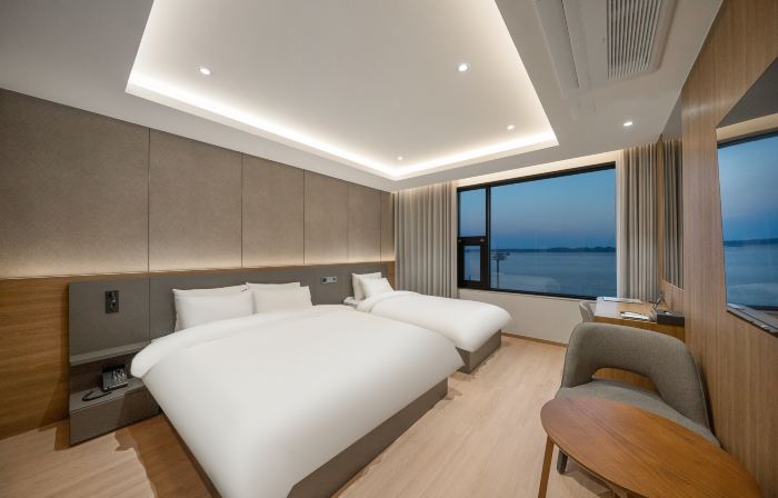 Pohang Yeongildae Beach Hotel