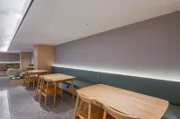 Zunze Hotel (Wuhu University Town Desheng Plaza) - พร้อมอาหารเช้า
