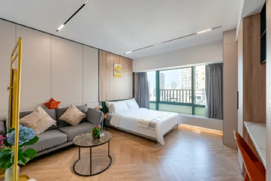 Tech-x apartment hotel