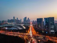 FF設計師酒店（政務區天鵝湖萬達店） 鄰近天鵝湖的酒店