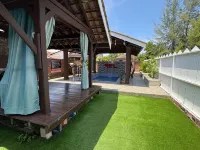 MAIFA VILLAGE CHALET
