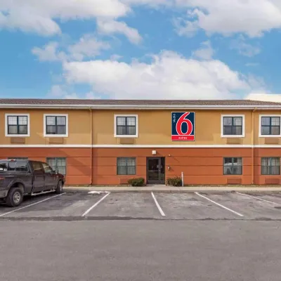 Studio 6 Extended Stay Rochester Greece NY Hotels near Seneca Park