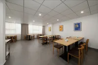 7 Days Premium Hotel (Changsha Wu Yi Avenue Railway Station Subway Station) - sarapan