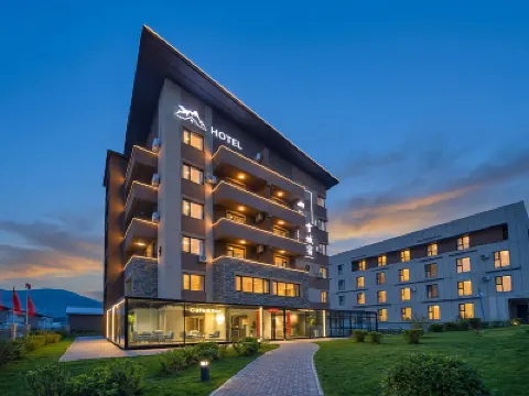 รีสอร์ทซานยู่กู่ภูเขาหิมะ (จี๋หลิน วานเค ทะเลสาบซงฮวา สกีรีสอร์ท) โรงแรมใน