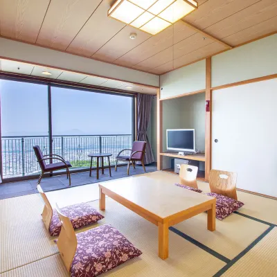 Bizan Kaigetsu Hotels near Mount Bizan