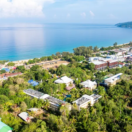 Horizon Karon Beach Resort & Spa