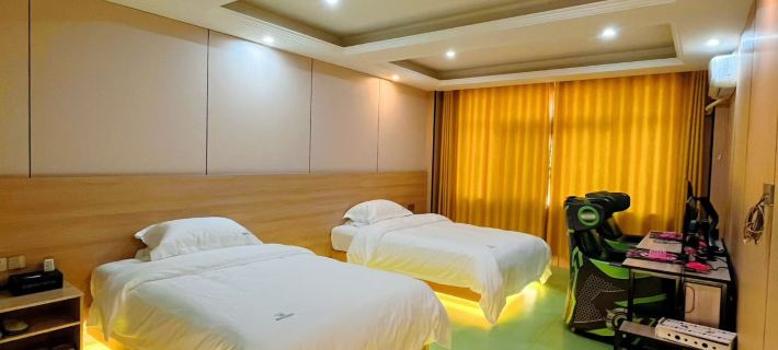 Xiaoxian Xinrui Network Theme Hotel Hotels in Xiao County