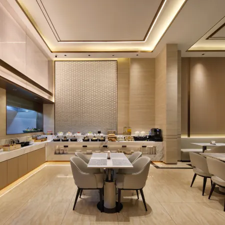 Poltton International Apartment (Guangzhou Design Capital Jiahewanggang Metro Station) Отели рядом с достопримечательностью «Байюнь»