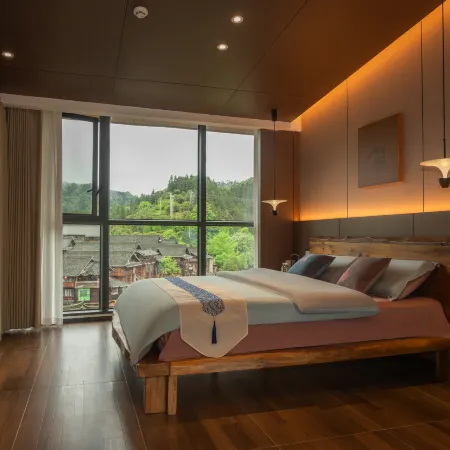 Tongdao Zhenshan Dongyue Art Homestay (Huangdu Dong Ethnic Culture Village)