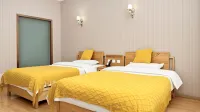 Caihong Tribe Hotel (Qicai Danxia Scenic Area)