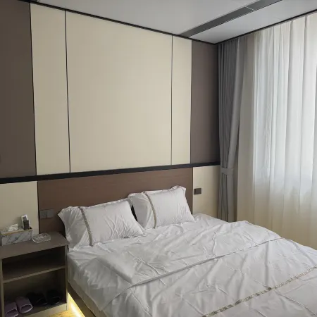 Xinyi Hotel (Congjiang High-Speed Railway Station)