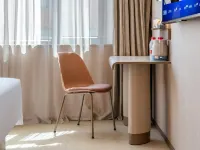 Hanting Hotel (Yining Global Port Six-Star Street Scenic Area Branch) 이닝 호텔