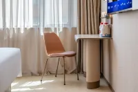 Hanting Hotel (Yining Global Port Six-Star Street Scenic Area Branch) Hotel a Yining