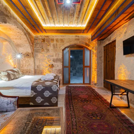 Tyana Cave House