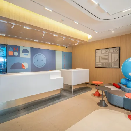 Home Inn ( Meizhou City Center)