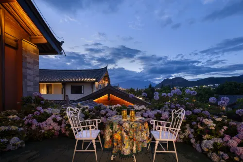 Yunyinshe · Southern French Medieval Style Holiday Villa ( South Gate Zhongyi Market Store)
