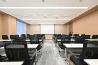 Yeste International Hotel (Wanning High speed Railway Station Branch) - Business
