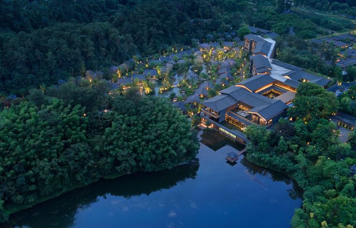BANYAN TREE MOUNT EMEI