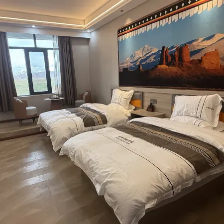 Tingri Ancient Castle Scenic Hotel