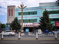 Jifeng International Hotel (Hulunbuir Arong Banner Wangjie Square Branch) - Mountain view