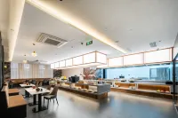 Mehood Lestie Hotel (Yantai Station Wuyue Plaza) - Sea View