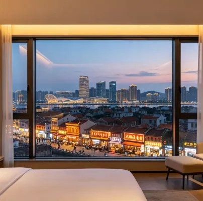 Chao Yue Mei Ju Hotel (Longyan South Road Food Street Branch, Mixc Mall) - 2성급