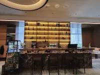 Hilton Garden Inn Urumqi Railway Station - bar