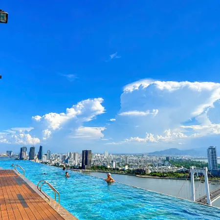 Gold Plated Apartment I Sea View I City View I Han River I Unique Style I Infinity Pool