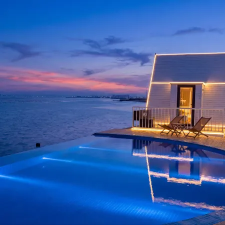 Qimenghai Sunset Breeze Seaview Resort Chalet