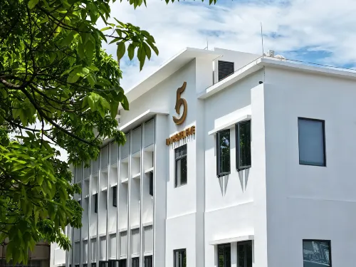 江門嶺南五號酒店（堤中路長堤歷史文化街區店） - 酒吧