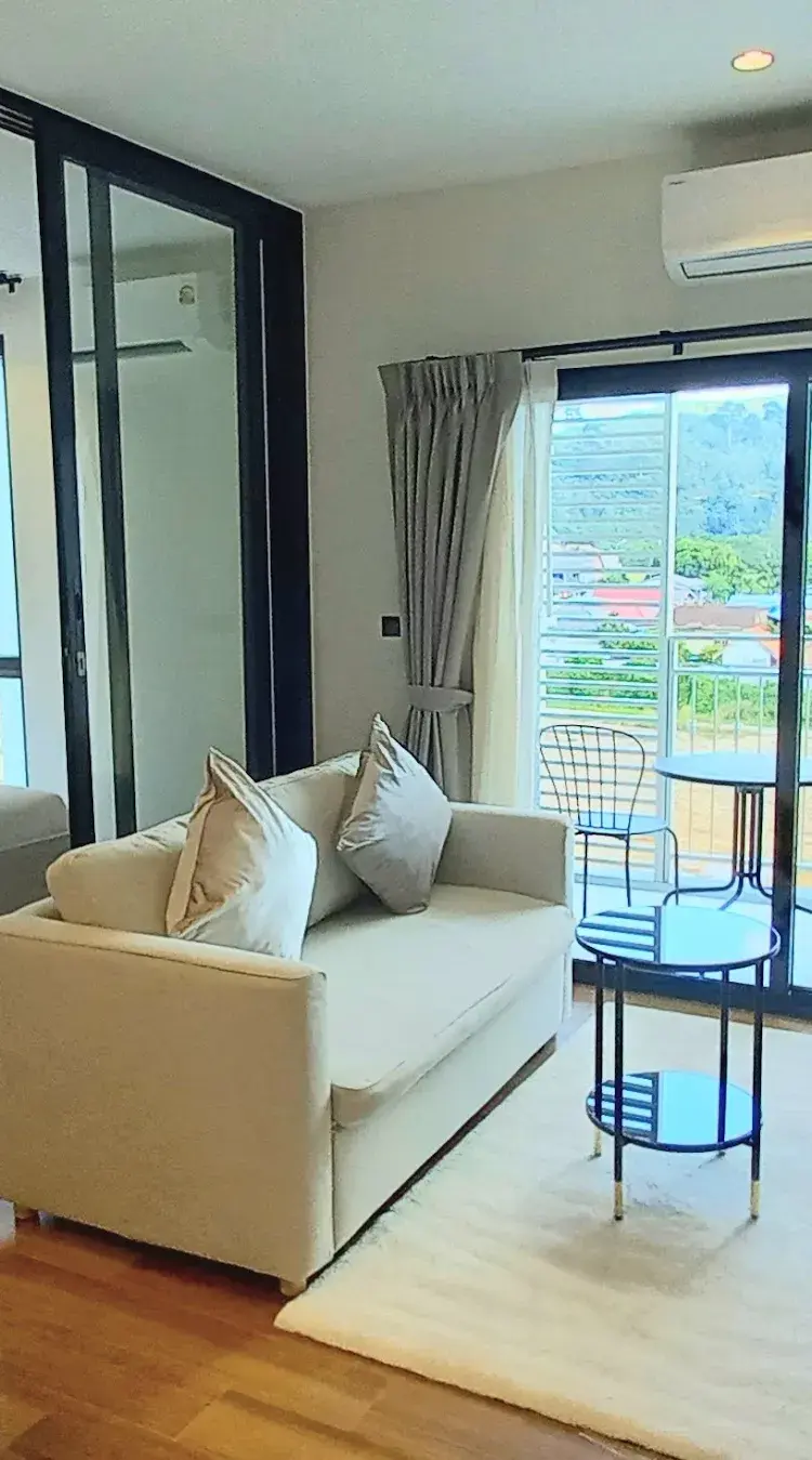 อพาร์ทเมนท์ 1 ห้องนอนพร้อมวิวสวน